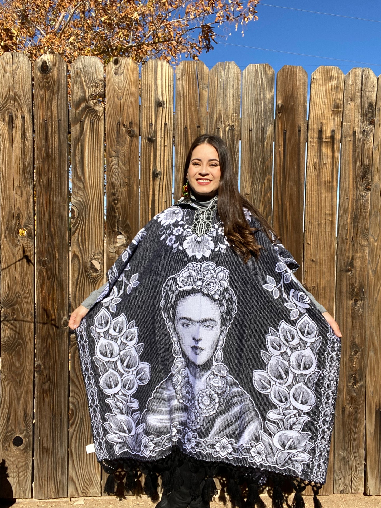 Frida Poncho