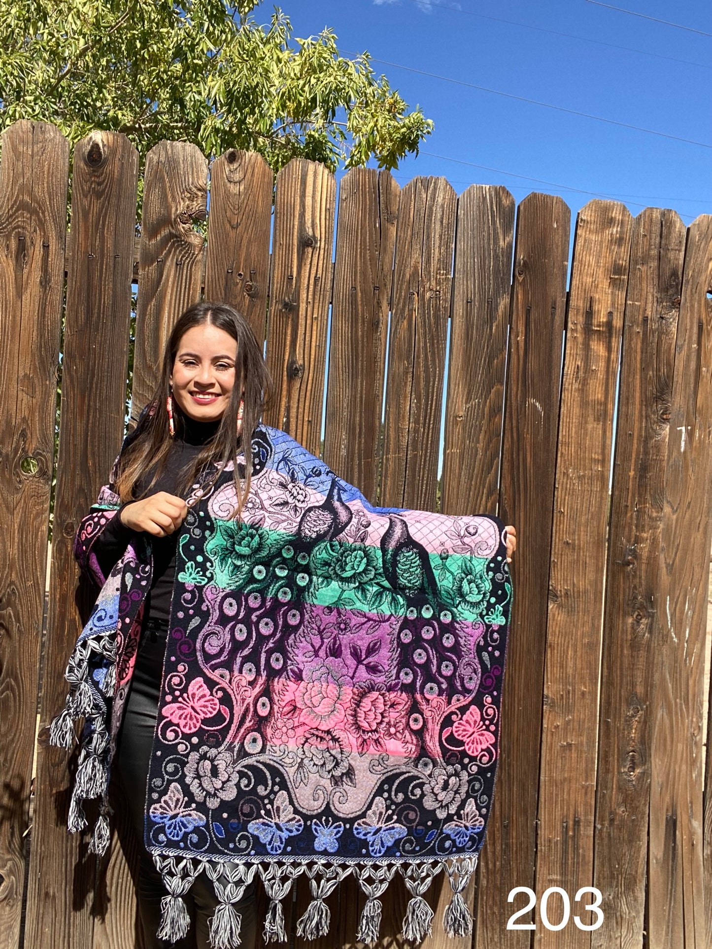 Pavo shawl