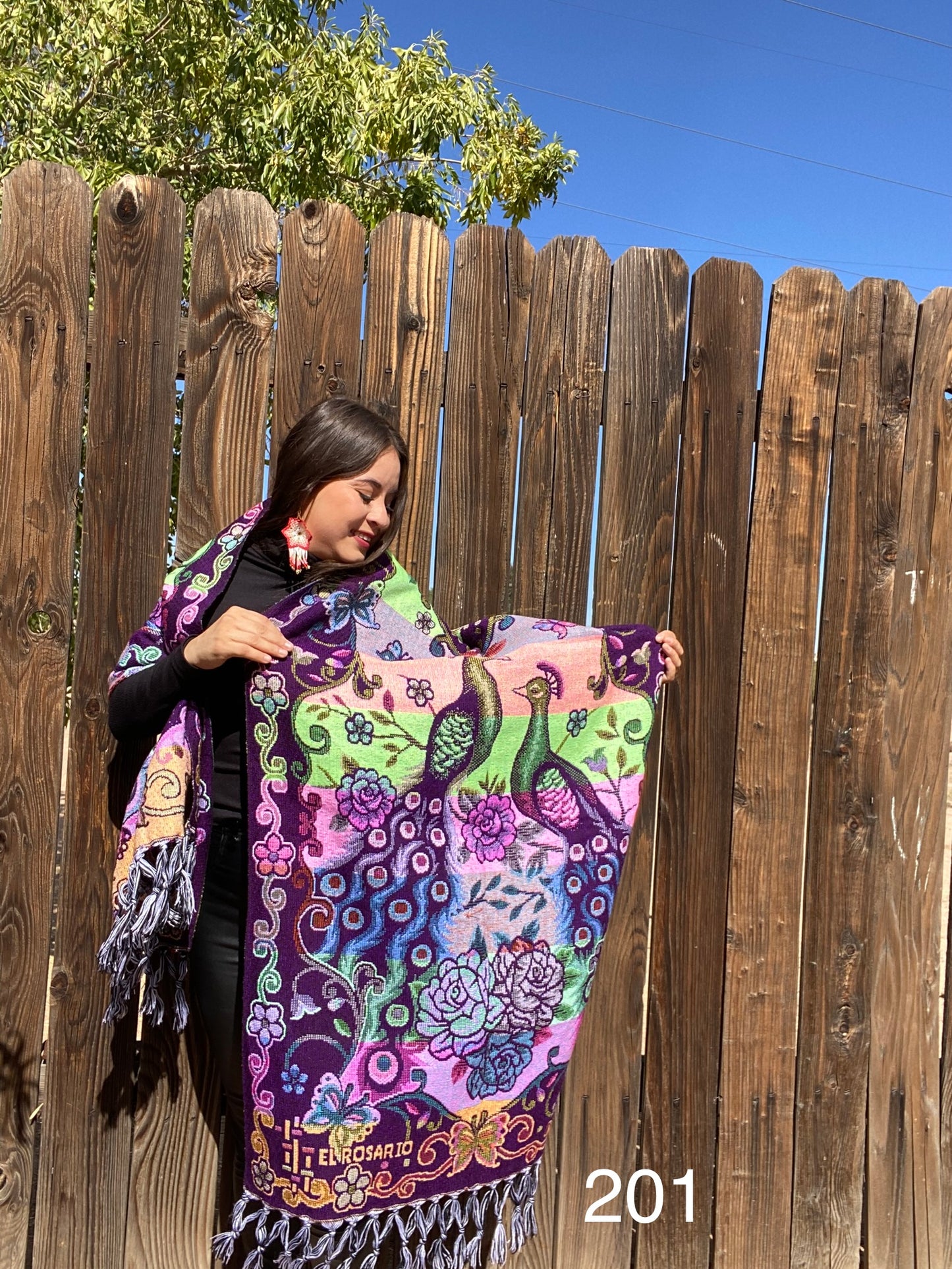 Pavo shawl