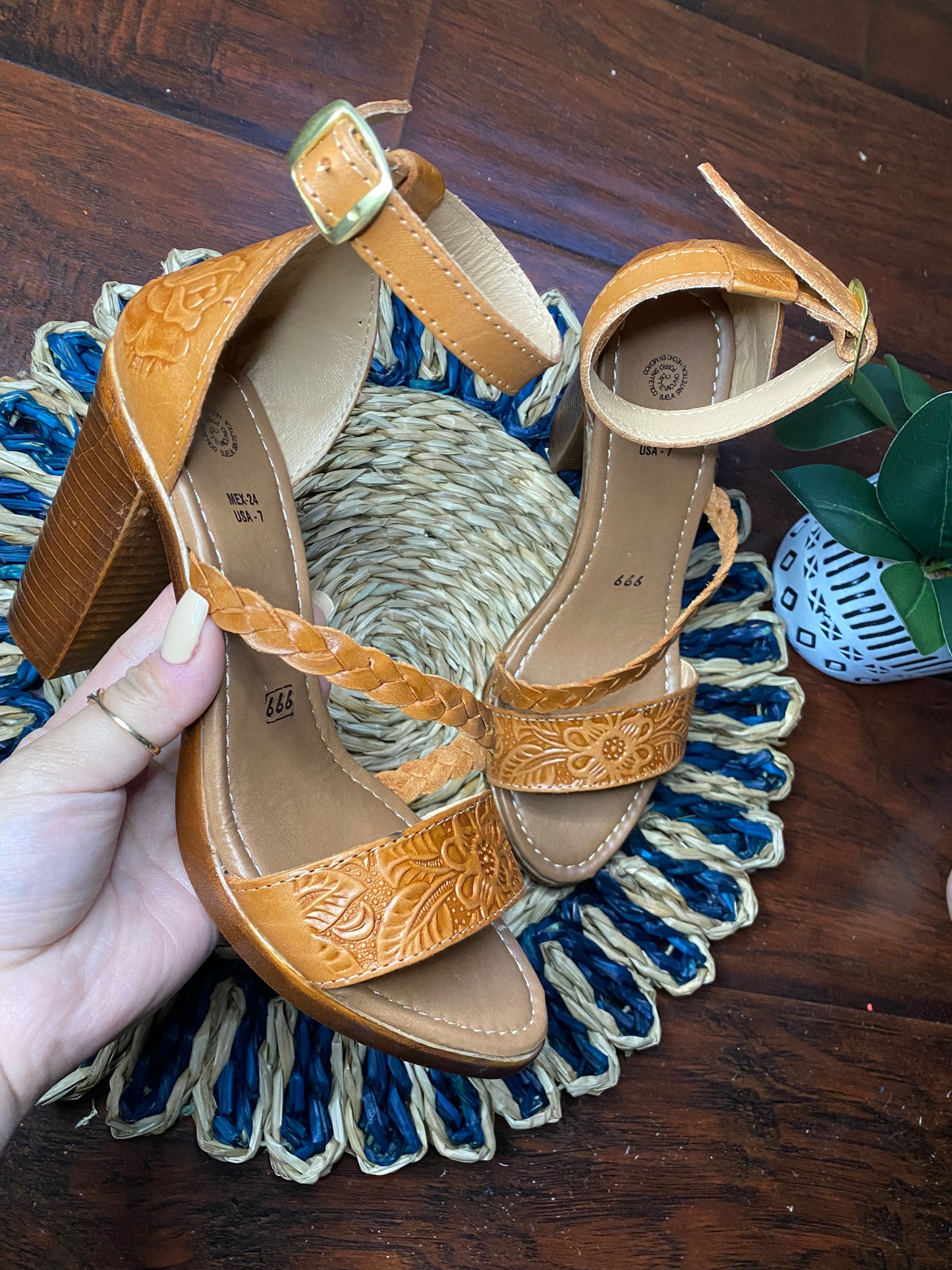 Cataleya heels
